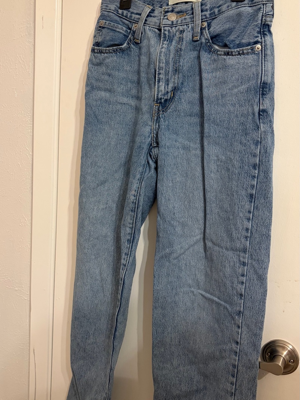 Levi's Straight Women's Jeans — Light Blue Denim